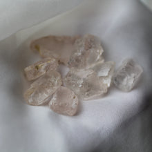 Load image into Gallery viewer, Morganite Crystals
