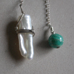 Handmade Pearl Pendulum - Song of Stones