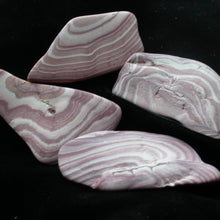 Load image into Gallery viewer, Peppermint Jasper - Song of Stones