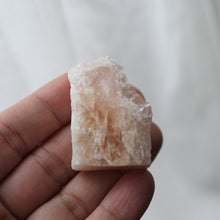 Load image into Gallery viewer, Morganite