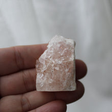 Load image into Gallery viewer, Morganite