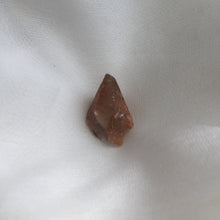 Load image into Gallery viewer, Red Point Crystal Blessing - Song of Stones