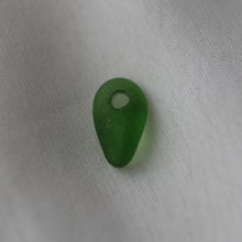 Load image into Gallery viewer, Gentle Twist Sea Glass Bead - Song of Stones