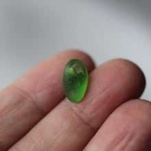 Load image into Gallery viewer, Gentle Twist Sea Glass Bead - Song of Stones