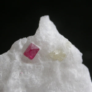Spinel in White Marble - Song of Stones
