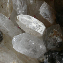 Load image into Gallery viewer, Tibetan Quartz Crystals - Song of Stones