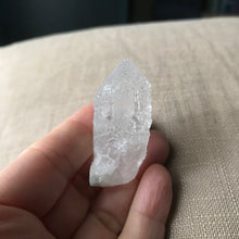 Load image into Gallery viewer, Trigonic Quartz Crystals
