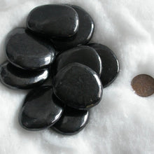 Load image into Gallery viewer, Shungite Palm Stones - Song of Stones