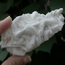Load image into Gallery viewer, Crystals of Unbeknownst Beauty - Song of Stones