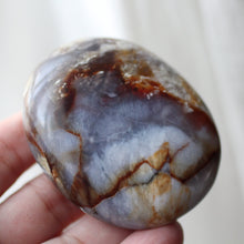 Load image into Gallery viewer, Violet Agate - Song of Stones